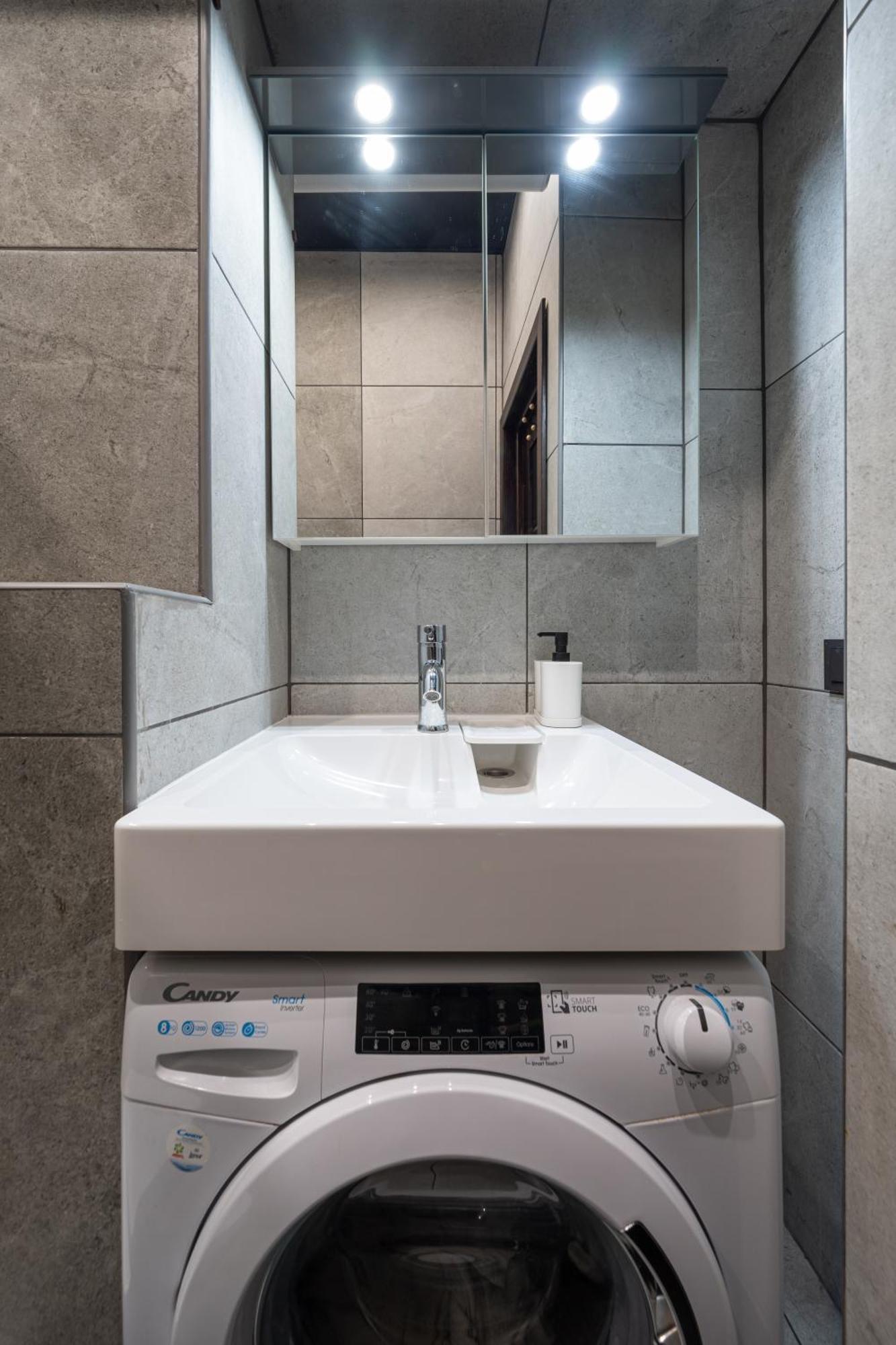 Lienes Iela Gem 1Br Apartment With Fireplace In Historic Unesco Center 리가 외부 사진