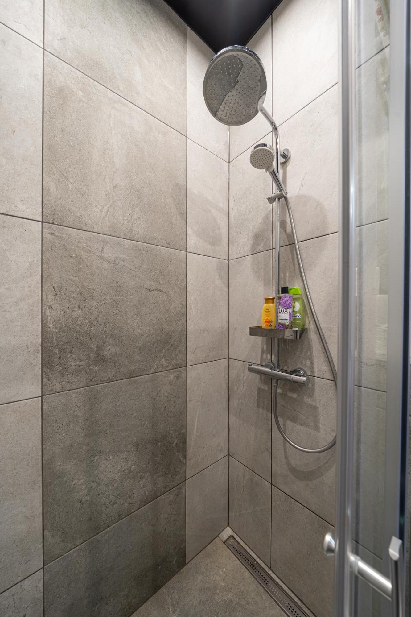 Lienes Iela Gem 1Br Apartment With Fireplace In Historic Unesco Center 리가 외부 사진