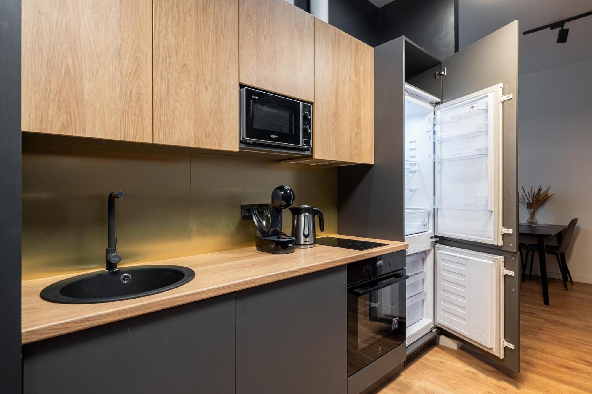 Lienes Iela Gem 1Br Apartment With Fireplace In Historic Unesco Center 리가 외부 사진