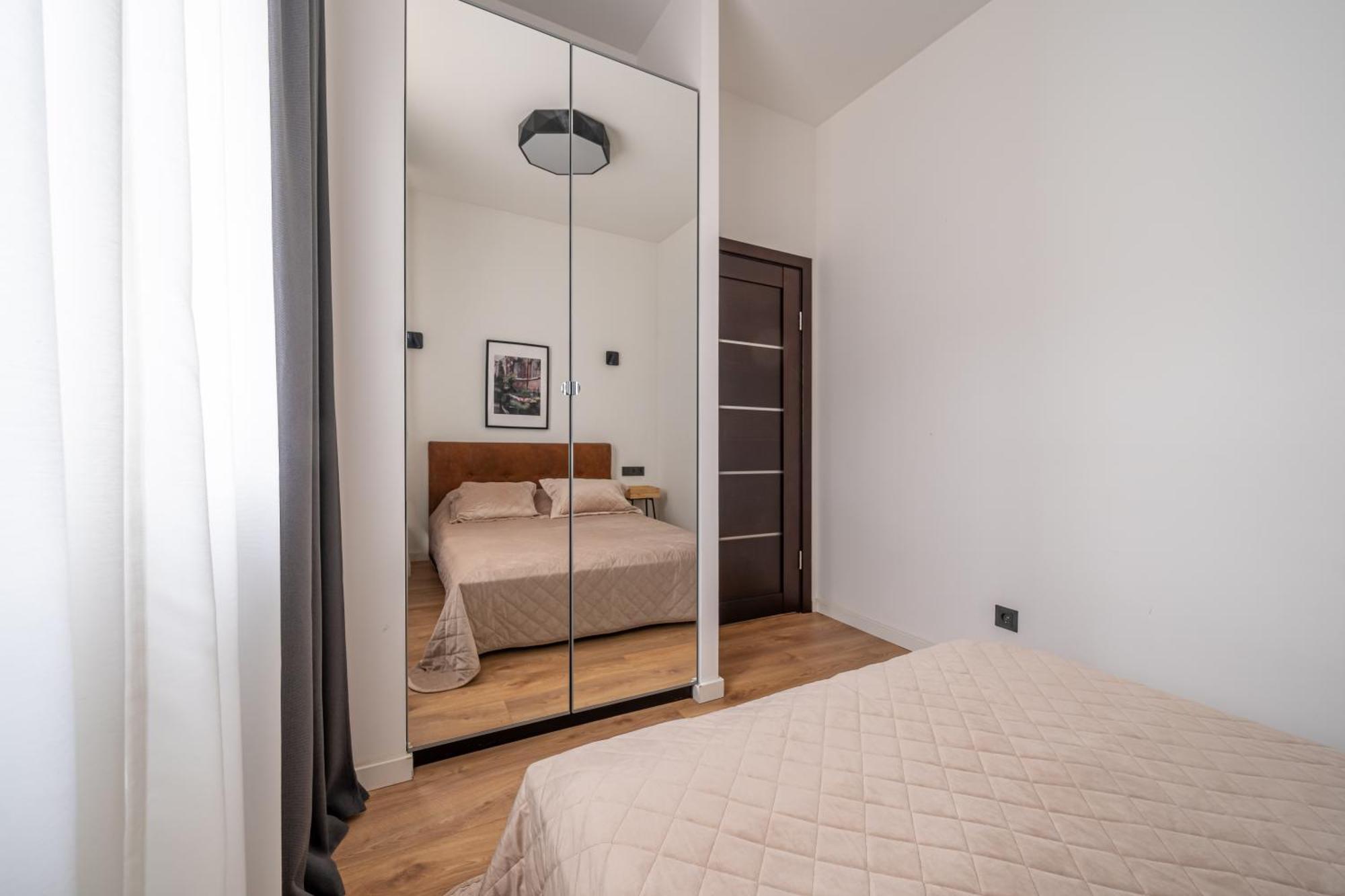 Lienes Iela Gem 1Br Apartment With Fireplace In Historic Unesco Center 리가 외부 사진